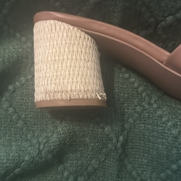 Multi Crisscross Straps Natural Raffia Oval Block Heel Slip On Sandals Size 8 - Picture 10 of 11